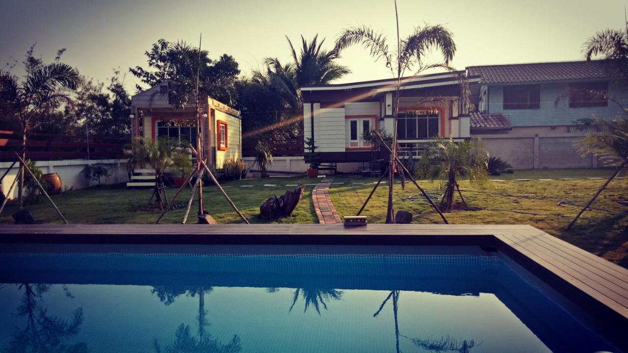 มุกดาสวรรค์ รีสอร์ท - Mukda Sawan Resort Mukdahan Exteriör bild