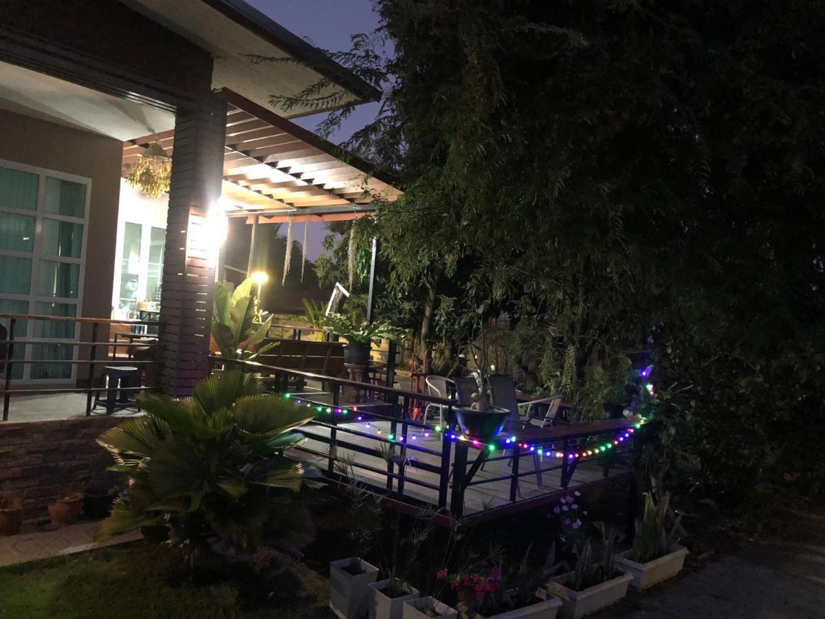 มุกดาสวรรค์ รีสอร์ท - Mukda Sawan Resort Mukdahan Exteriör bild