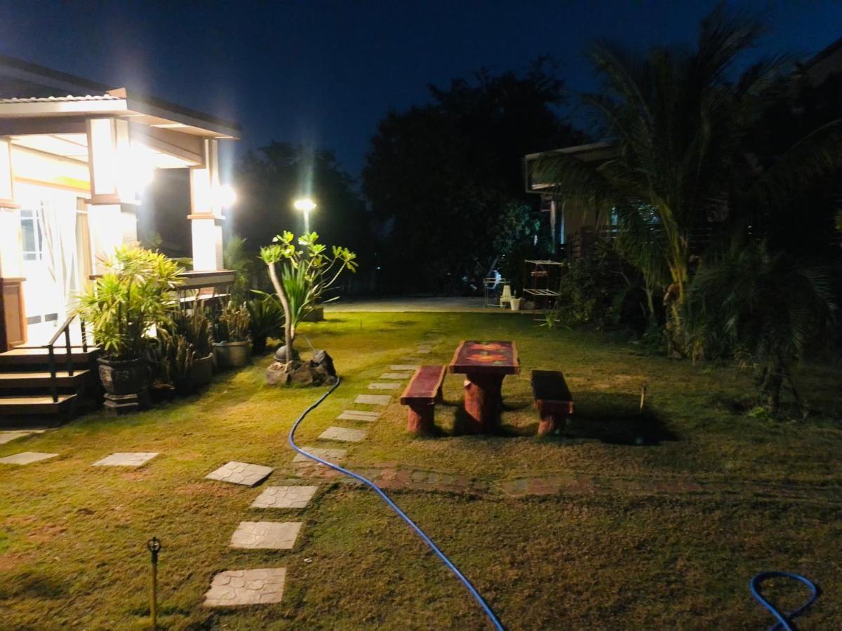 มุกดาสวรรค์ รีสอร์ท - Mukda Sawan Resort Mukdahan Exteriör bild