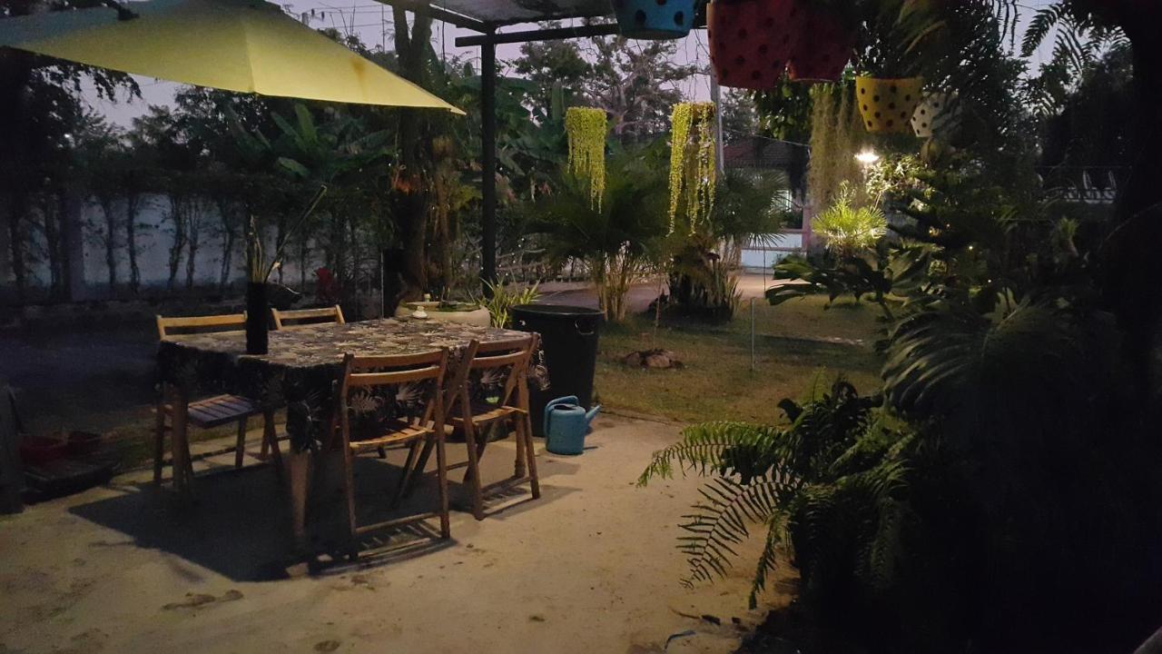 มุกดาสวรรค์ รีสอร์ท - Mukda Sawan Resort Mukdahan Exteriör bild
