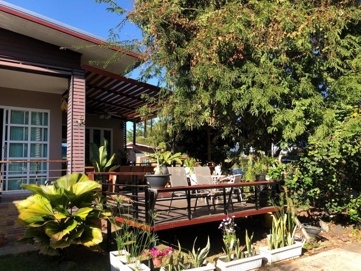 มุกดาสวรรค์ รีสอร์ท - Mukda Sawan Resort Mukdahan Exteriör bild